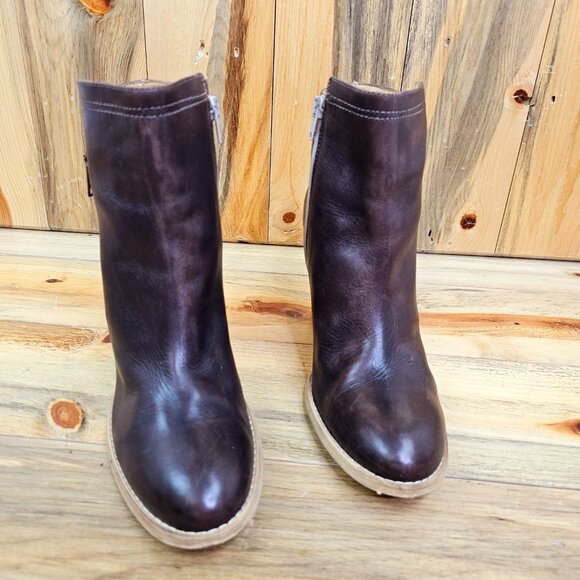 Mi Piaci Stacked Heel Leather Ankle Boot - Picture 3 of 7